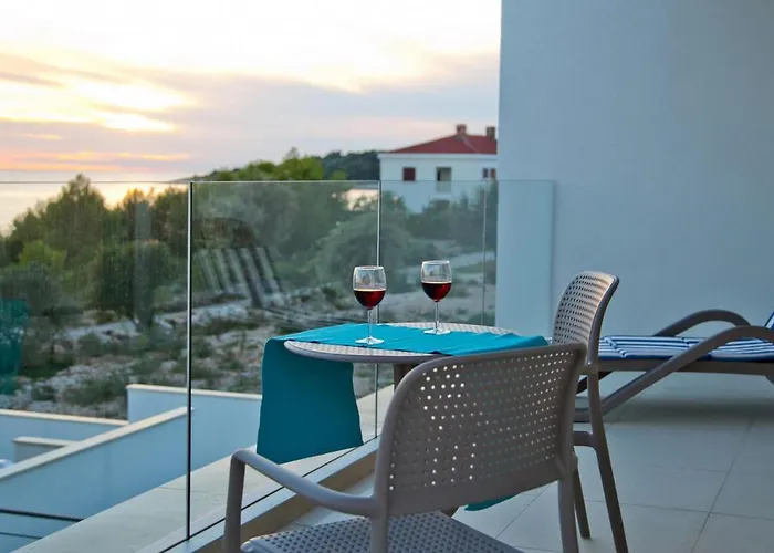 Crystal Blue Рогозница