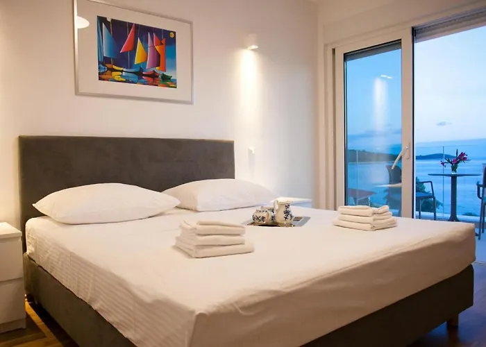 Crystal Blue * Rogoznica (Sibenik-Knin)