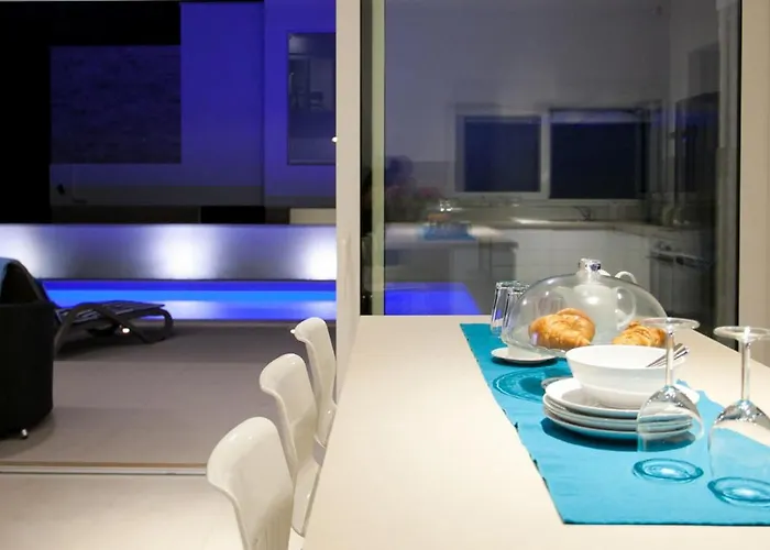 Дом отдыха Crystal Blue *